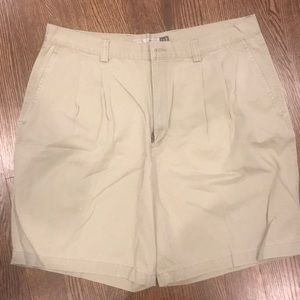 Gap relaxed fit pleated shorts